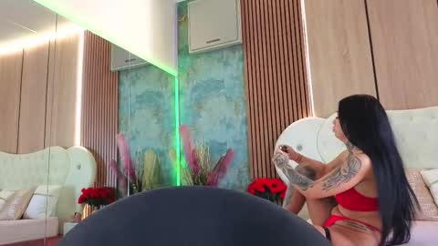 angellys online show from March 4, 9:38 am