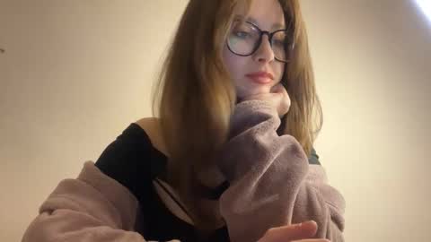 Lisa online show from November 28, 6:00 pm