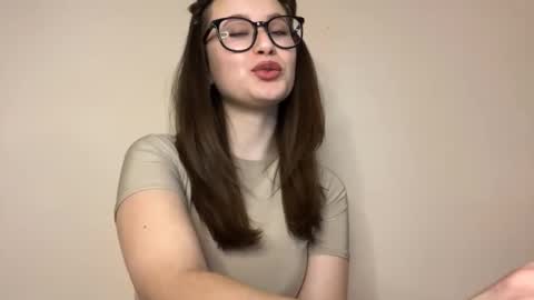 Lisa online show from November 27, 6:00 pm