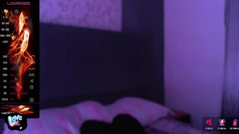 Snapshot of angiebaxter chatting on February 14, 3:43 am Angiebaxt online show from February 14, 3:43 am