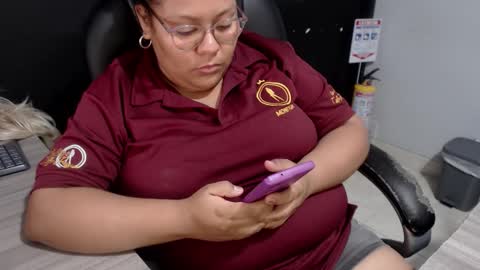 angy online show from November 7, 10:25 pm