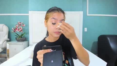 Ania online show from January 7, 2:42 pm