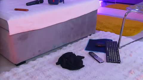 anissia teaser online show from November 7, 6:30 am