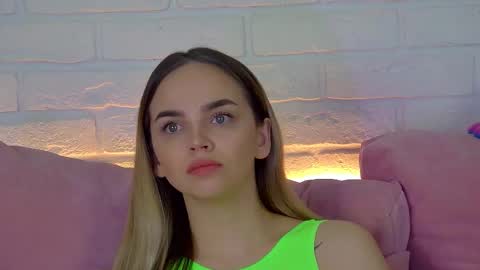 AnitaVenture online show from December 4, 5:10 am