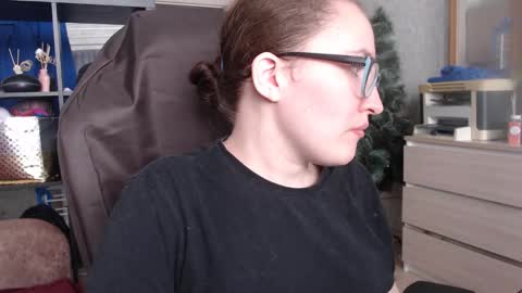 Snapshot of ankey_rayah chatting on February 16, 4:20 am Nameless online show from February 16, 4:20 am