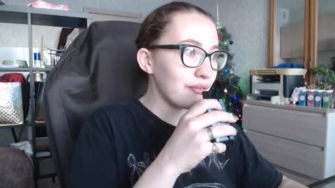 Snapshot of ankey_rayah chatting on January 19, 4:01 am Nameless online show from January 19, 4:01 am