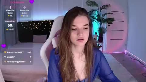 ann_woood online show from June 9, 2:38 pm