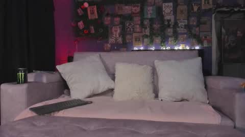 annaa__ online show from February 12, 3:41 am