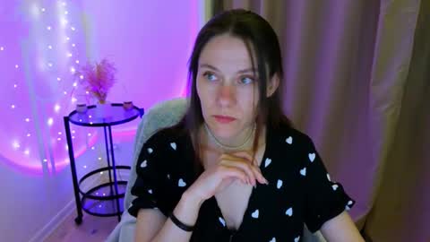 annaabels online show from September 14, 6:39 pm