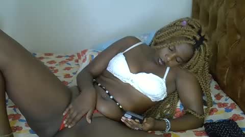 annabellapretty online show from February 13, 2:45 am