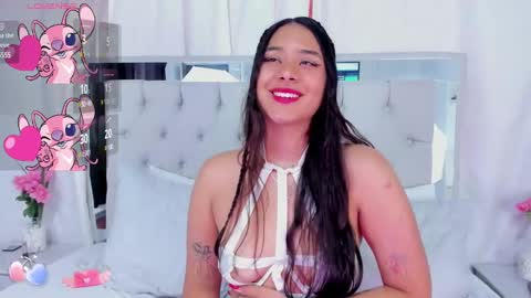 Snapshot of annaqueen_ chatting on December 10, 4:49 pm Anna online show from December 10, 4:49 pm