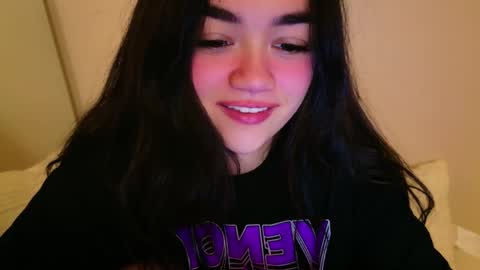 Snapshot of annatigarr chatting on October 28, 2:39 am meow online show from October 28, 2:39 am