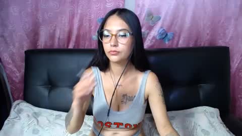 Snapshot of anne_jm chatting on January 28, 12:36 am Anne online show from January 28, 12:36 am