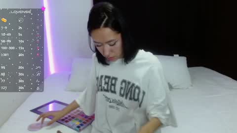 Snapshot of anne_nicholson chatting on December 21, 2:30 am Anne  online show from December 21, 2:30 am