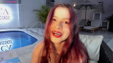 Snapshot of annedixie chatting on February 5, 3:13 am Anne online show from February 5, 3:13 am
