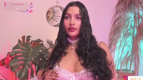 Angel online show from November 23, 4:30 pm