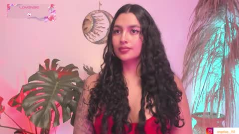 Angel online show from November 27, 5:49 pm