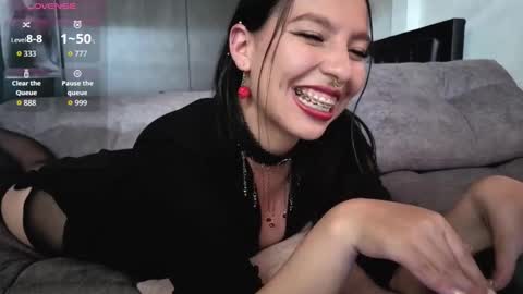 Anni online show from February 26, 9:25 pm