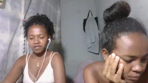 annick98 online show from March 6, 8:26 pm