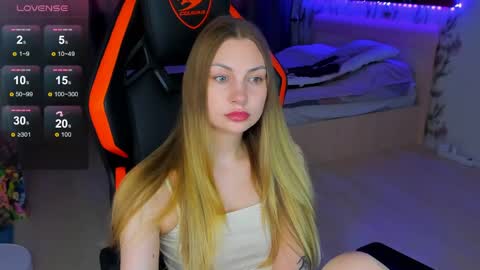 Annie online show from June 10, 3:44 pm