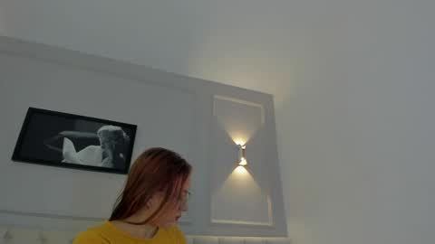 Annie online show from March 8, 11:45 am