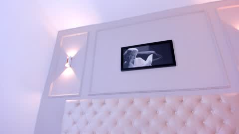 Annie online show from December 28, 12:13 pm