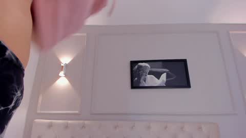 Annie online show from February 7, 11:56 am