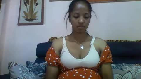 anniesexy1 online show from March 4, 8:32 am