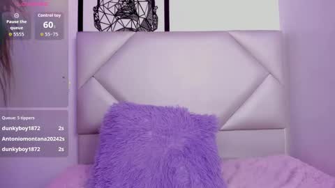 Annie Evans  online show from October 11, 5:04 pm