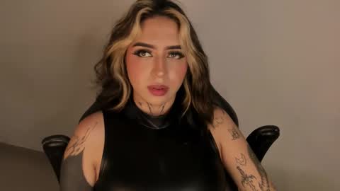 Annika online show from March 1, 3:01 pm