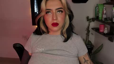 Annika online show from December 22, 1:58 pm