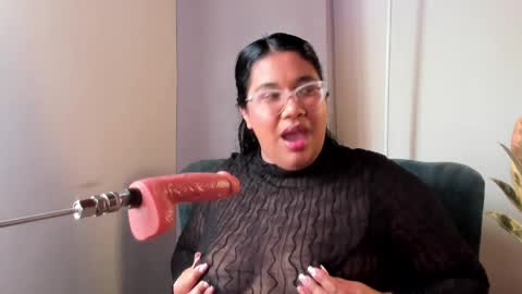 Anny online show from April 6, 3:57 pm