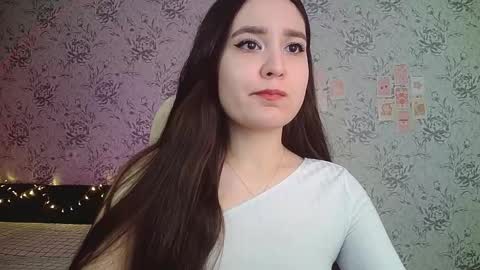 Annie online show from October 1, 3:28 pm