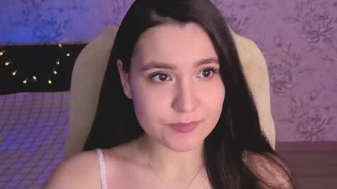 Annie online show from March 19, 2:49 am