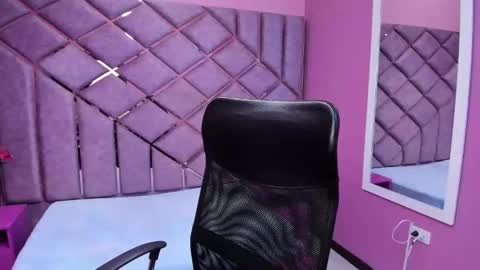 Snapshot of anny_swet chatting on October 15, 6:21 pm Anny online show from October 15, 6:21 pm