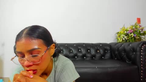 LittleSunny  My schedule 1400 - 2200 GMT -5 online show from December 14, 2:06 am