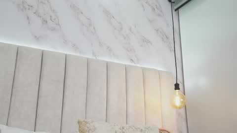 ANNYY  online show from January 13, 6:08 am