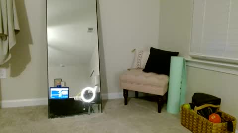 heyitsansley online show from February 22, 2:12 am