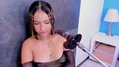 Antonella online show from February 11, 8:10 pm