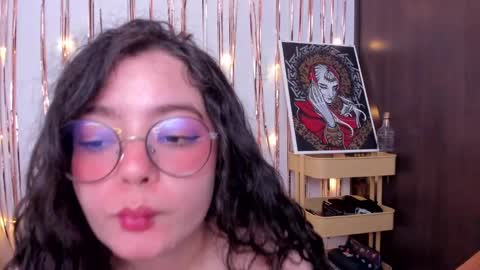 Snapshot of antoniart_ chatting on January 20, 2:32 am Antonia online show from January 20, 2:32 am