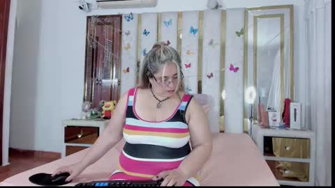 Anyela  online show from January 12, 3:12 am