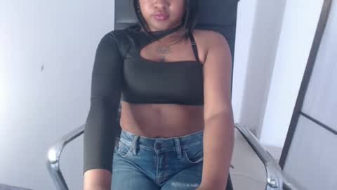 Snapshot of anyelikluz chatting on October 25, 5:09 pm anyelikluz online show from October 25, 5:09 pm