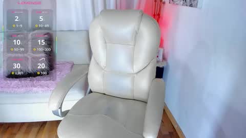 Anyi online show from December 2, 6:10 pm