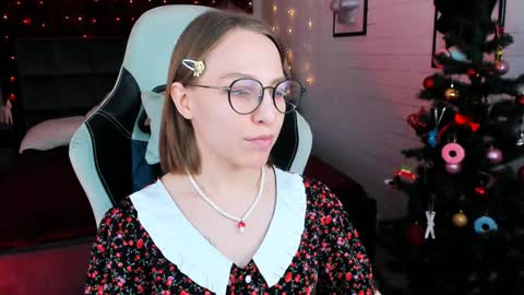 APHEX QUEEN online show from December 20, 2:16 pm