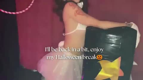   online show from November 3, 11:58 am