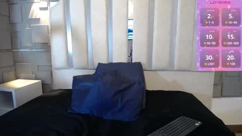 April online show from March 22, 3:07 pm