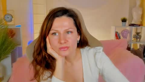 aprill_o_nill online show from February 1, 11:21 am