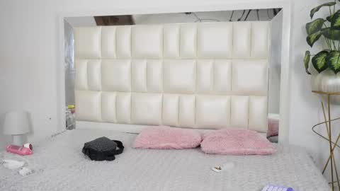   online show from September 9, 5:40 am