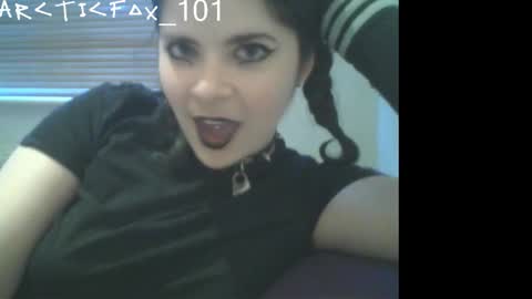 Daisy online show from March 19, 5:28 pm