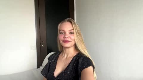 Amelia online show from November 8, 6:51 am